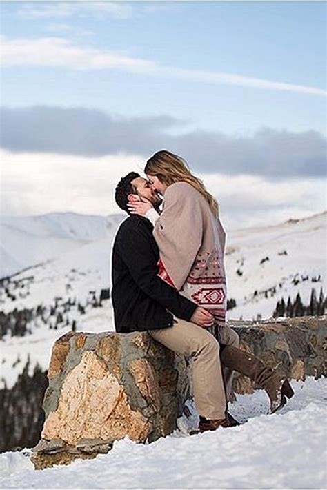 24 Winter Engagement Photos That Will Warm Your Heart Oh