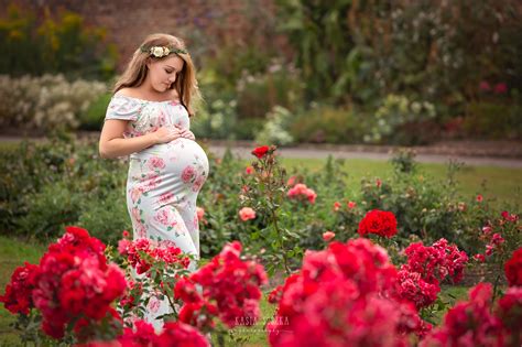 Jennys Summertime Maternity Session — Kasia Soszka Photography