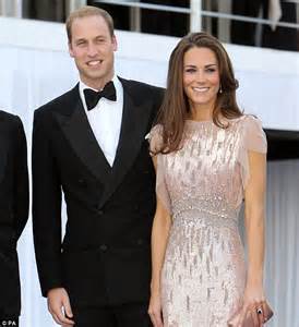 Nudist Royals Kate And Wills Could Have Naked Neighbours