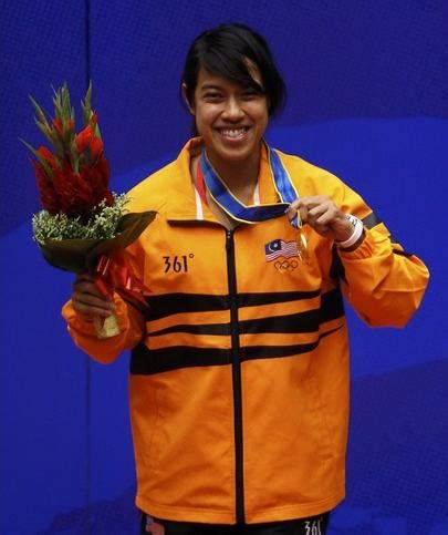 Learn more about david's life and career, including her various other titles, in this article. :. AKU DAN MEREKA .:: November 2010