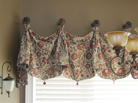 Swag Valance W Beads Window Styles Curtain Valance Ideas Foyer Paint