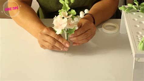 how to make a flower from sugar paste youtube