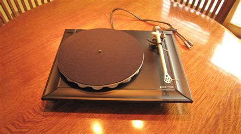 Rega P7 With Rb700 Tonearm Black And In Near Mint Condition Audio