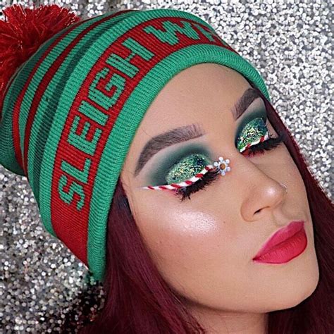 Christmas Eye Makeup Candy Cane Inspired Eyeliner Christmas Eye
