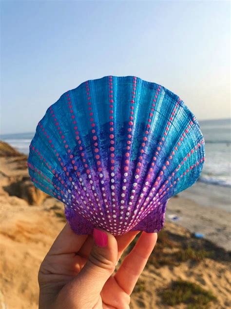 20 Painted Sea Shell Designs • Color Made Happy