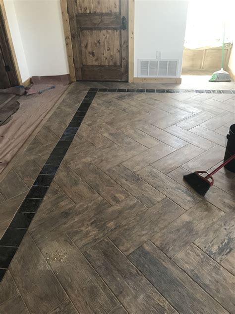 Wood Looking Tile Herringbone Pattern With Blue Border Wood Look