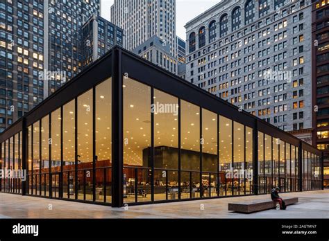 Loop Station Post Office Designed By Mies Van Der Rohe Stock Photo Alamy