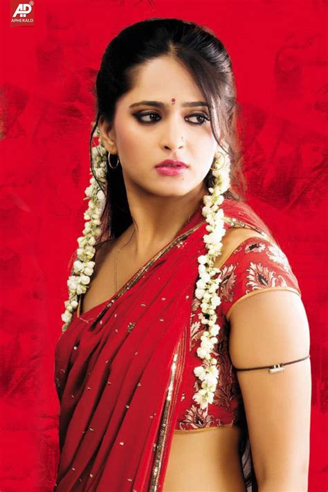 Actress Anushka Shetty Hot Navel Pics Gambaran
