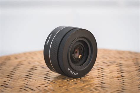 35mm vs 50mm (Which Lens Focal Length is Better?)