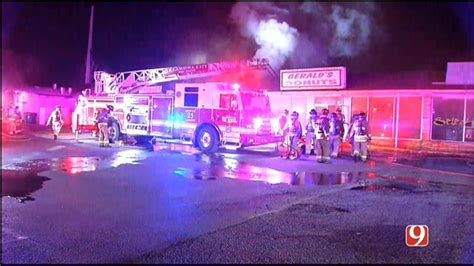 Crews Battle 3 Alarm Strip Mall Fire In Sw Okc