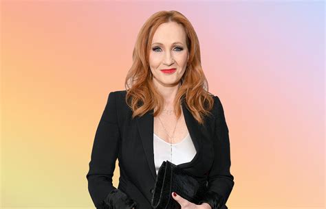 Her stance has caused fans and stars like daniel radcliffe,. La escritora J.K. Rowling es acusada de transfobia en Twitter