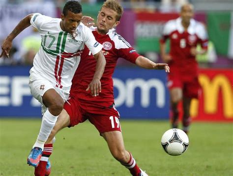 Para tentar enrolar o jogo. Portugal venció a Dinamarca - Fotos Eurocopa 2012