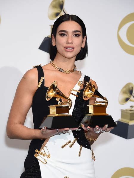 Performing at the 63rd annual grammy awards tonight, the singer performed levitating featuring beyoncé leads the 2021 grammys awards with 4 wins. Grammys 2019: Dua Lipa llegó y conquistó, convirtiéndose ...
