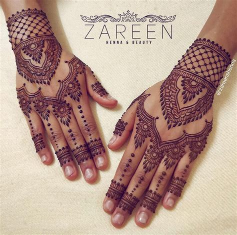 25 Stylish Back Hand Henna Designs Idea For Bridal Henna Hand Designs