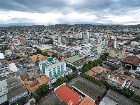 Faça o download de impressionantes imagens gratuitas sobre cucuta. Cúcuta | Fotografia, Fotos