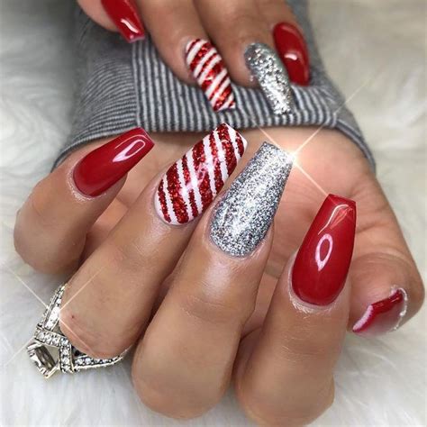 50 Modern Christmas Nails Ideas Addicfashion Cute Christmas Nails