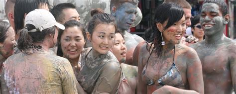 boryeong mud festival south korea
