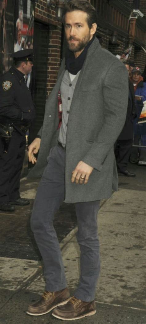 Ryan Reynolds Casual Outfit Style 23 Mens Casual Outfits Ryan