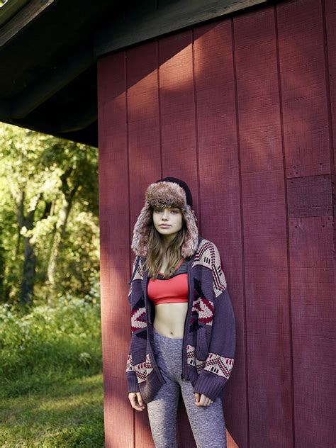 Pin By Urban Outfitters On Go Camping Fashion Women Fall Outfits