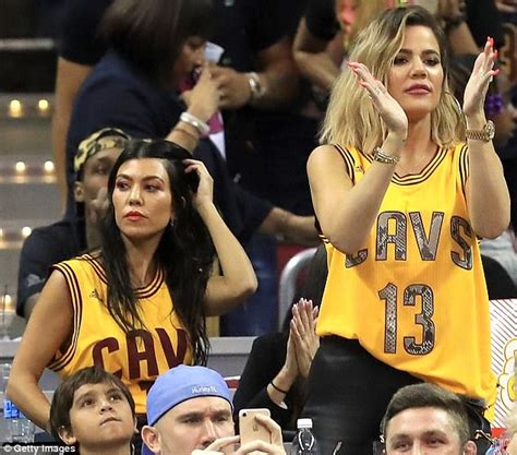Khloe Kardashian Gushes Over Tristan Thompson On Vacation Daily Mail