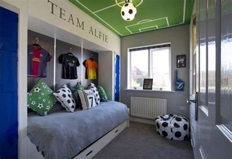 35 Coolest Soccer Themed Bedroom Ideas For Boys