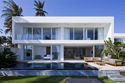 Stunning Modern Beach House By Mm Architects