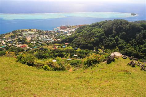 Les Lous En Polynésie Française Raiatea Uturoa Et Le Mont Tapioi