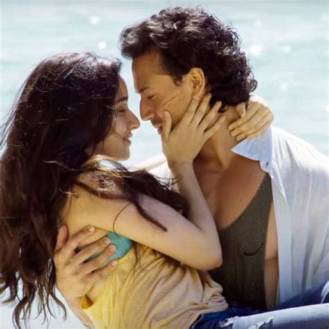 baaghi tiger shroff and shraddha kapoor in these realllly hot stills will make your day