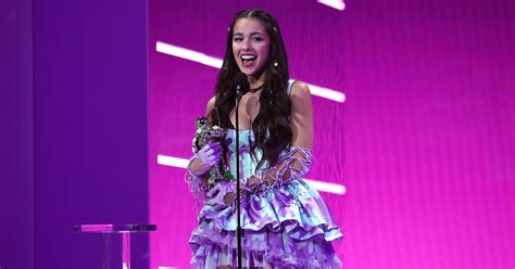 Olivia Rodrigo Wore Butterfly Clips To The Mtv Vmas 2021 Popsugar