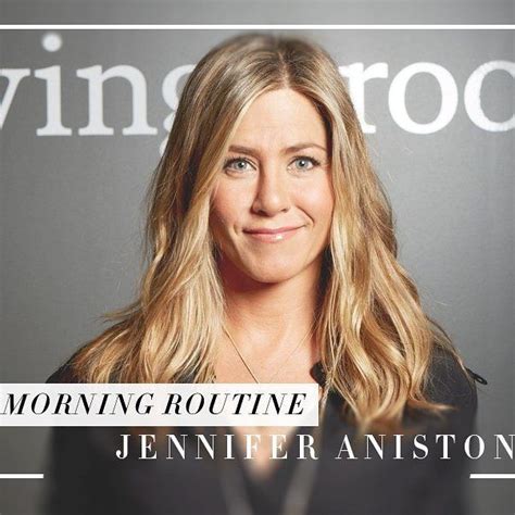 Jennifer Aniston starts her day with a lemon water drink ...