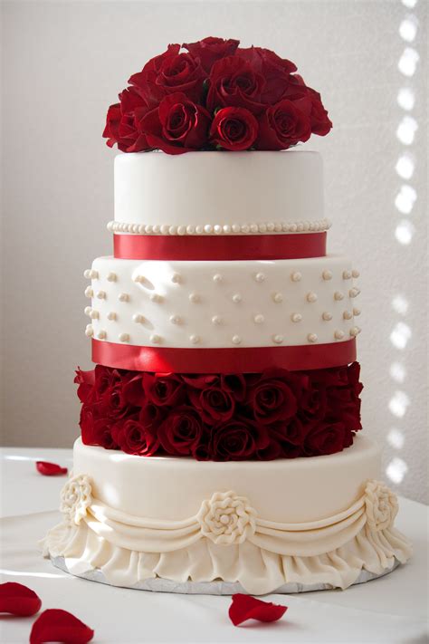 The Most Beautiful Wedding Cake Made With Love By My