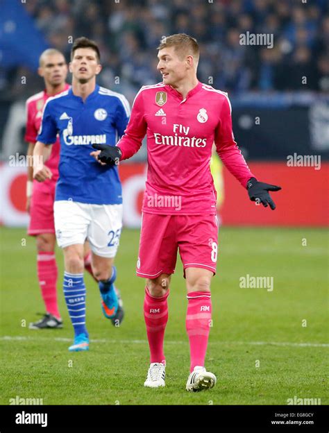 Toni Kroos Real Madrid Gestures During The Champions League Match