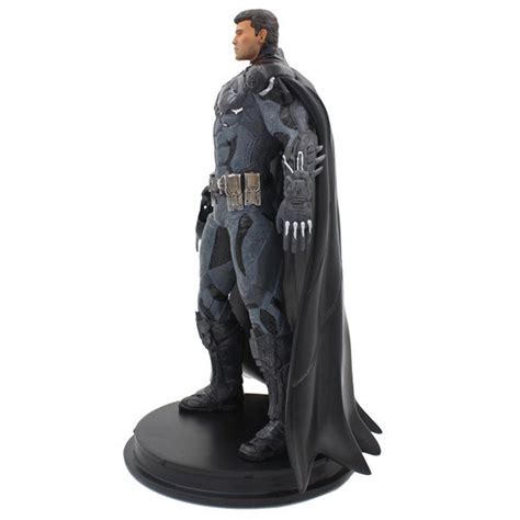 Batman Arkham Knight Unmasked Batman Paperweight Statue