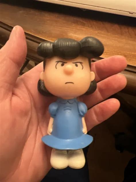 Lucy Van Pelt Mad Face Charlie Brown Peanuts 4” Talking Figurine Doesn