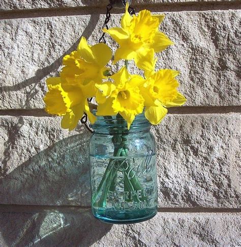 Yellow Daffodils In A Hanging Mason Jar Hanging Mason Jars Mason Jar
