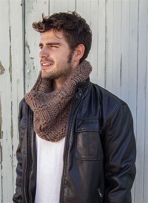 Mens Knitting Roundup 6 Knitting Patterns Free Scarf Cowl Pattern