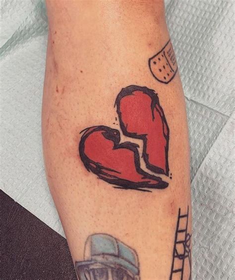 B Tattoo Leg Tattoos Tattoos For Guys Heart Tattoos Flash Tattoos