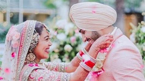 Rohanpreet Singh Shares Fresh Pics With His New Bride Neha Kakkar