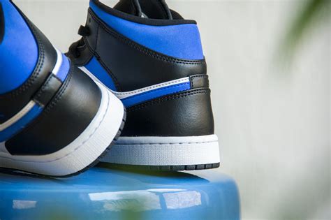 Nike Air Jordan 1 Mid Racer Blue 554724 140 Slick Sneakers