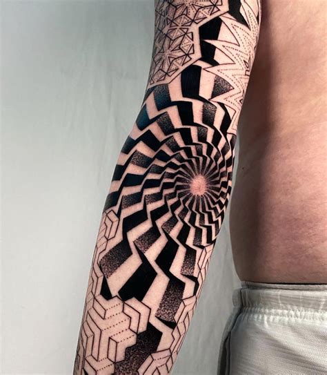 30 Elbow Tattoos For Men To Show Your Artistic Side 100 Tattoos