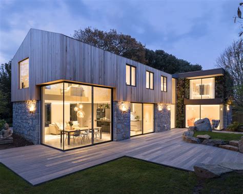 Oliver irwin photography www.oliveriphoto.com park lane residence is a single family house designed in a unique, northwest modern style. A New Home Of Stone And Wood Arrives On The Island Of ...