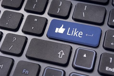 Why Some of the Best Facebook Status Updates Don't Even Include a Link ...