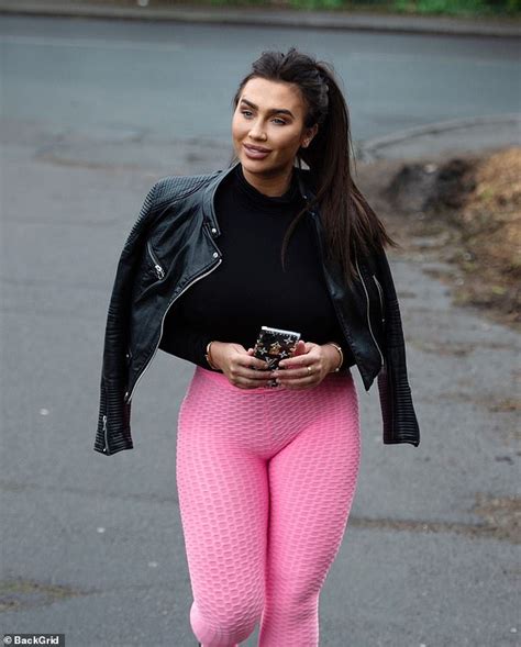 Lauren Goodgers Very Curvy Derriere Steals The Show Daily Mail Online