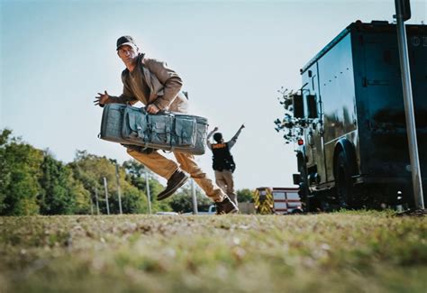 La registrazione è obbligatoria per verificare che tu provenga realmente da uno dei paesi dove il servizio è disponibile. Run Hide Fight: una foto del film: 519580 - Movieplayer.it