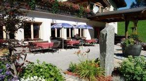 Wir sind ein gepflegter familienbetrieb für einen ruhigen urlaub zum entspannen. Haus am Wildbach, 3-star Hotel in Auffach, Austria | J2Ski
