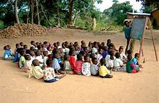 africa education malawi school lack schools outside classrooms african rural problems primary problem due taught opportunities some trees charity
