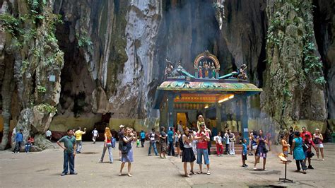 It takes its name from the malay word batu, meaning 'rock'. Batu Caves in Kuala Lumpur, | Expedia