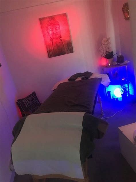 The Right Setting For A Massage Male Masseur In Manchester