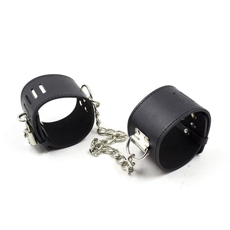 black leather buckle buckle chain shackle restraint apparatus male female handcuffs handcuffs