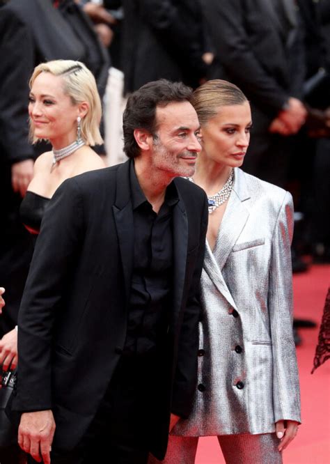 Anthony Delon Et Sveva Alviti Amoureux D Une Classe Tincelante Au Festival De Cannes Le